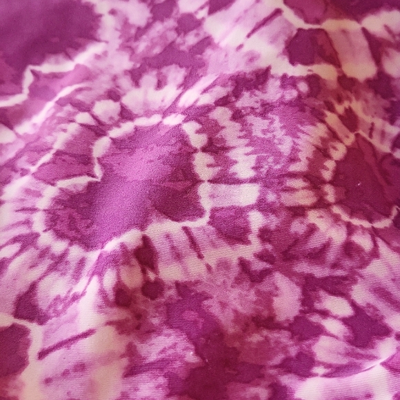 Tye Dye heart pattern purple/white one piece swimsuit - Picture 3 of 3